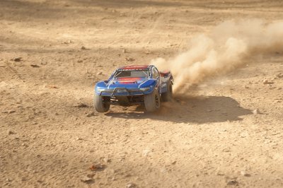 LRP S10 Twister 2wd SC RTR - 1/10 Short Course Truck s 2,4GHz RC soupravou