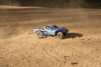 LRP S10 Twister 2wd SC RTR - 1/10 Short Course Truck s 2,4GHz RC soupravou