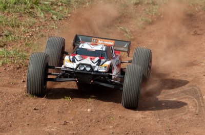 TROPHY Truggy FLUX RTR 2,4GHz