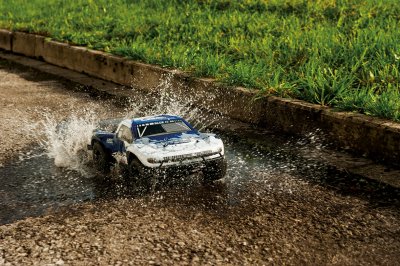 LRP S10 Twister Brushless 2wd SC RTR - 1/10 Short Course Truck s 2,4GHz RC soupravou