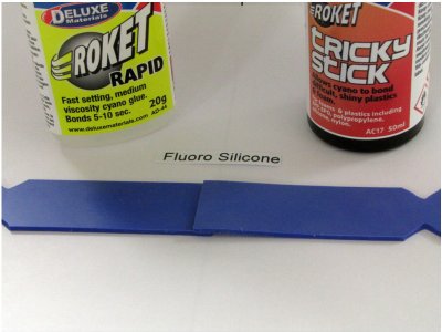 Tricky Stick přípravek na obtížně lepitelné plasty 50ml