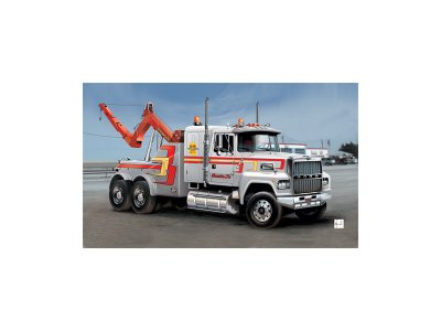 Italeri 3825 US WRECKER TRUCK