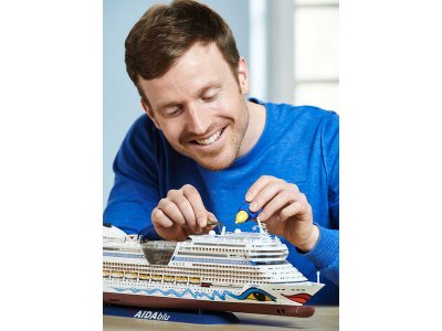 Revell 05230 AIDAblu 1/400