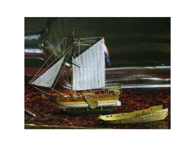 AMATI Golden Yacht 1:300 kit do láhve