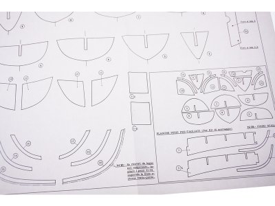 AMATI Walfangboot harpunářský člun 1860 1:16 kit