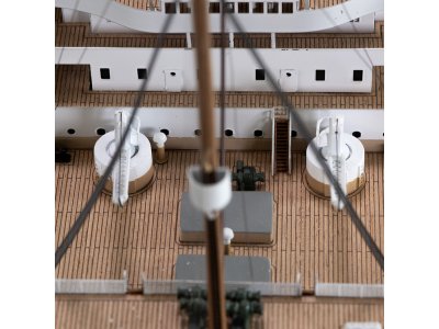 AMATI R.M.S. Titanic 1:250 kit