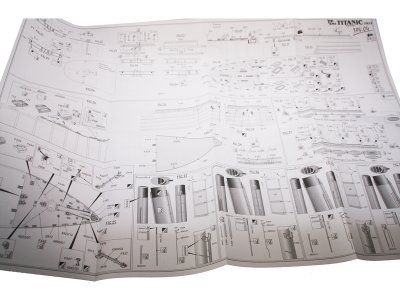 AMATI R.M.S. Titanic 1:250 kit