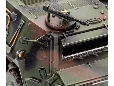 Revell 03256 Fuchs A4 1:35