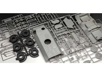 Revell 03256 Fuchs A4 1:35