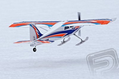 Kingfisher 1400mm ARF s koly, plováky a lyžemi