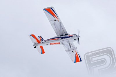 Kingfisher 1400mm ARF s koly, plováky a lyžemi