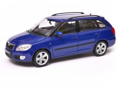 Welly 1:24  Škoda Fábia ll com