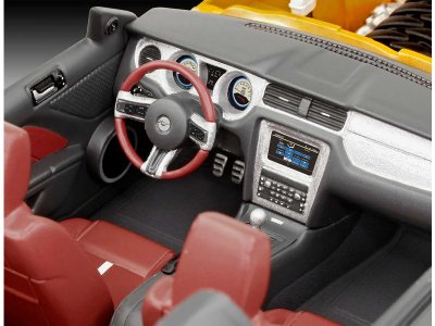 Revell 07046 Mustang GT 1:25