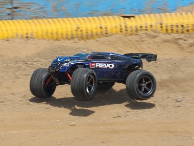 Traxxas E-Revo 1:16 RTR zelené