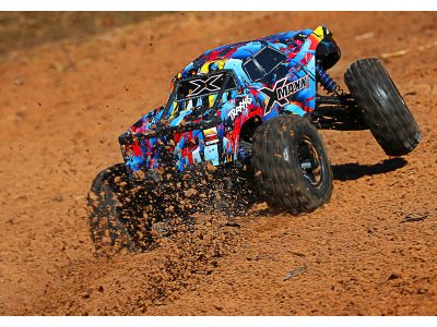 Traxxas X-Maxx 8S 1:5 4WD TQi RTR zelený