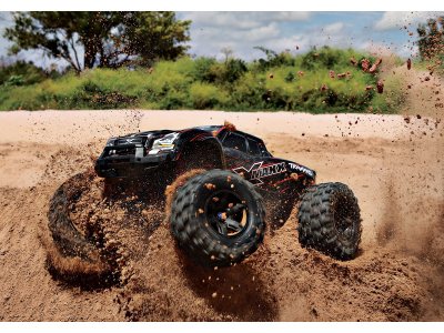 Traxxas X-Maxx 8S 1:5 4WD TQi RTR zelený