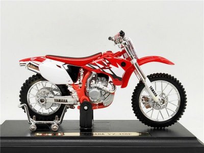 Yamaha YZ-450F 1:18 červená