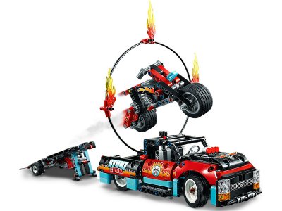 Lego 42106 kaskadérská vozidla