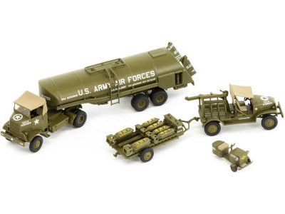 Airfix 06304 diorama USAAF 8th Airforce Bomber Resupply Set (1:72)