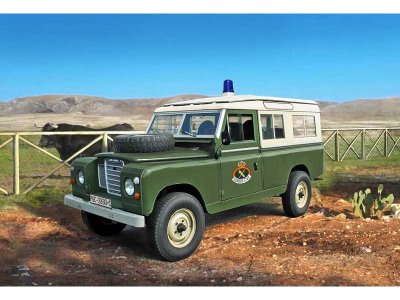 Italeri 6542 Land Rover III