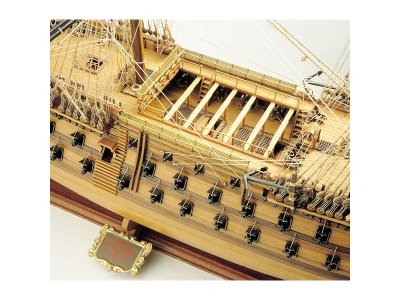 COREL H.M.S. Victory 1765 1:98 kit