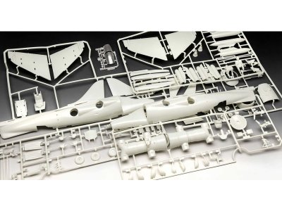 Revell Hawker Siddeley Harrier GR.1 (1:32) (giftse