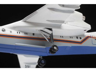 Zvezda 7034 Be-200 1:144