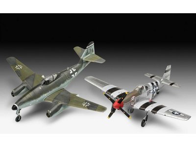 Revell 03711 Me 262 a P-51B 1: