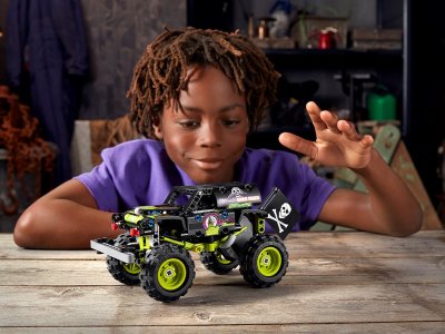 LEGO Technic - Monster Jam Grave Digger