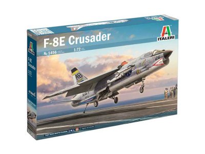 Italeri 1456 F-8E Crusader 1:7