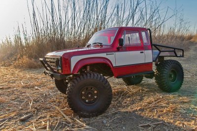 Enduro Trail Truck RTR, červená verze (12.32 - 313mm)