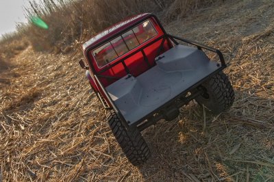 Enduro Trail Truck RTR, červená verze (12.32 - 313mm)