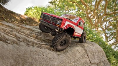 Enduro Trail Truck RTR, červená verze (12.32 - 313mm)