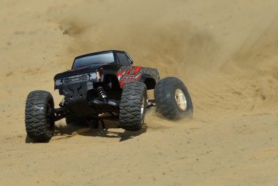 TRITON SP - 1/10 Monster Truck 2WD - RTR - stejnosměrný motor + 50C 5400mAh Lipo + nabíječ