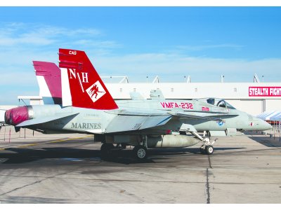 Academy 12520 F/A-18A
