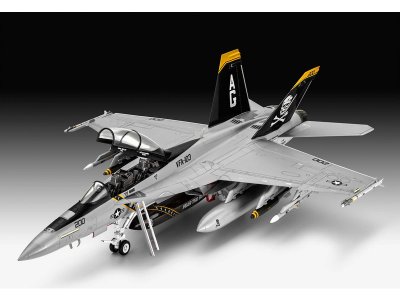 Revell 03834 model letadla F/A18F Super Hornet (1:72)