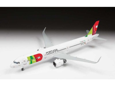 Zvezda 7043Airbus A321neo (1:144)