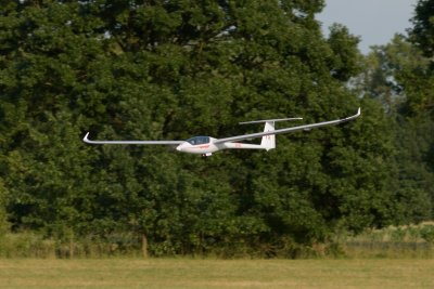 KAVAN 304TS TwinShark 2700mm - ARF