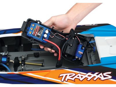 Traxxas DCB M41 TQi RTR červený