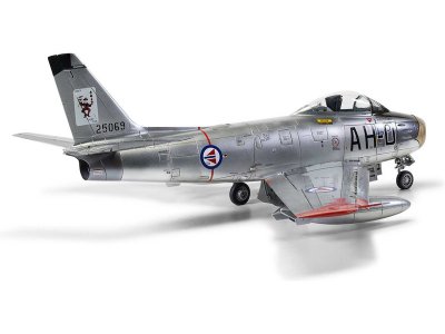 Airfix 08110 North American F-86F-40 Sabre (1:48)