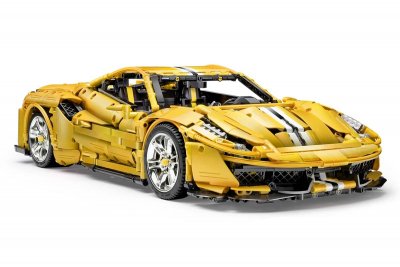 Italian super car - RC stavebnice z kostek