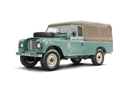 Italeri 3665 Land Rover 109 LWB (1:24)