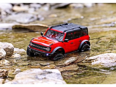 Traxxas TRX-4M Ford Bronco 2021 1:18 RTR bílý