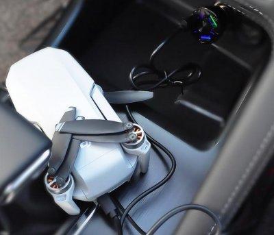 3v1 USB nabíječ do vozidla