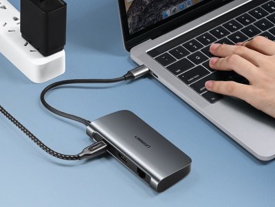 UGREEN USB-C multifunkční hub