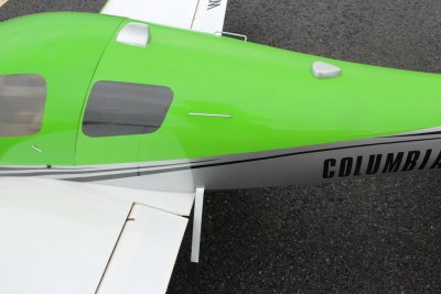 128" Columbia 400 scale 30% (3 250 mm) 50ccm (zeleno/bílá)