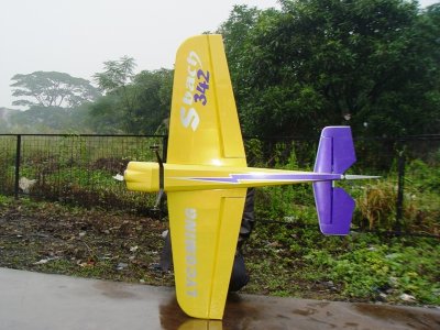 Sbach 342 scale 29% (2 200 mm) 50ccm (žluto/stříbrná)