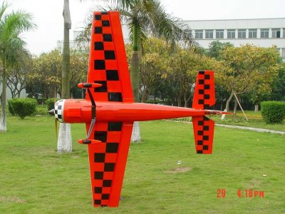 121" Yak 54 scale 37,5% (3 100 mm) 150ccm (červeno/bílá)