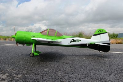 73" Yak 55M scale 22% (1 850 mm) 30ccm (zeleno/bílá)