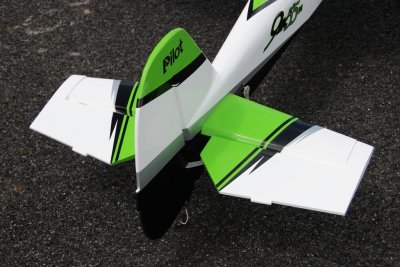 73" Yak 55M scale 22% (1 850 mm) 30ccm (zeleno/bílá)